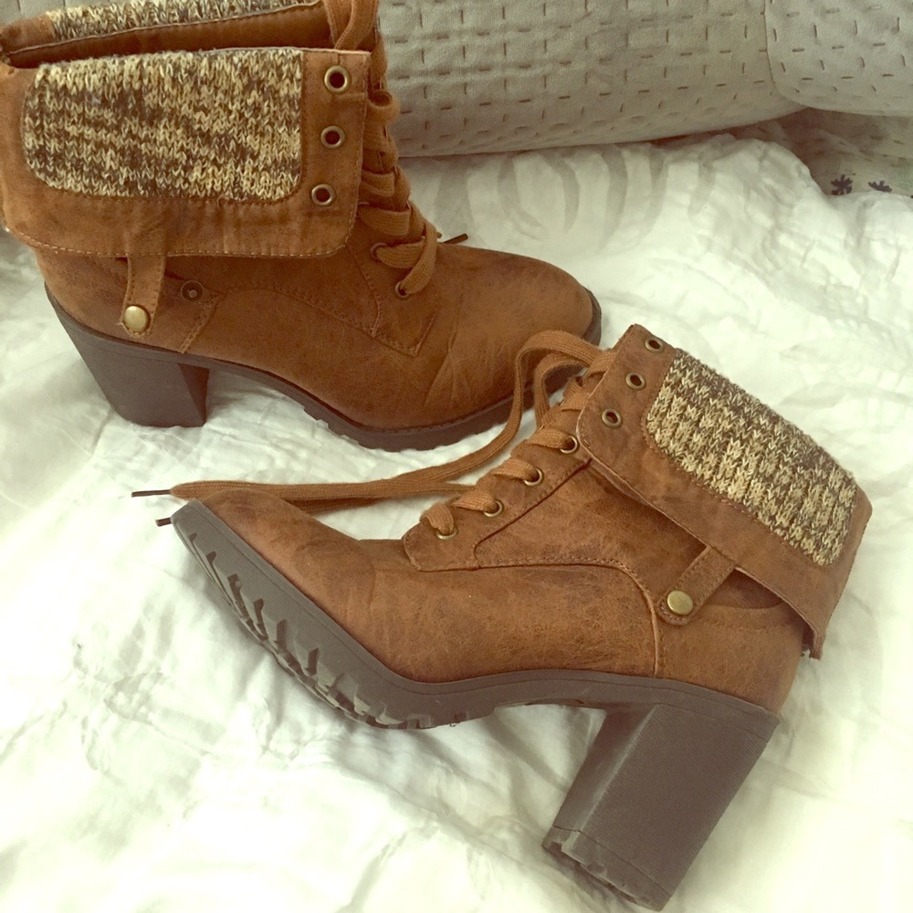 JustFab Brown Boots - 6.5M